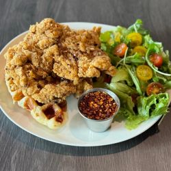 Wara Cafe - Fried Chicken Croffle