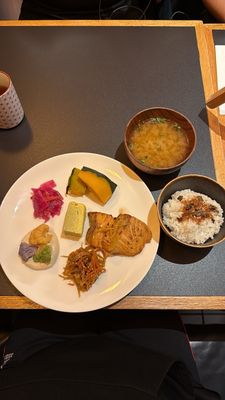 OKONOMI / YUJI Ramen Manhattan by null