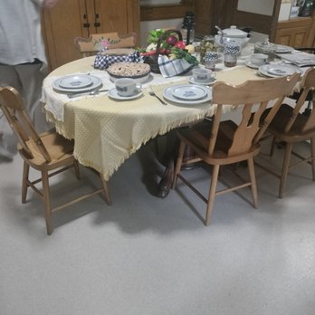 The Amish Farm and House - Amish Dinner table located in house. - Historical Tours Near Me - Lancaster, Pennsylvania