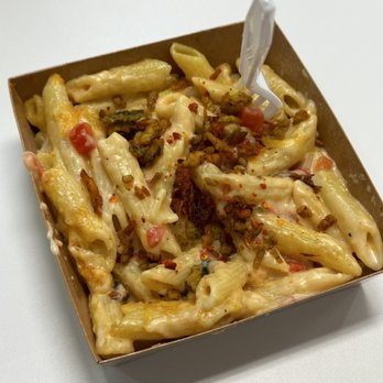 Better Than Mama's - a box of macaroni and cheese - Sandwiches Near Me - Salem, Oregon