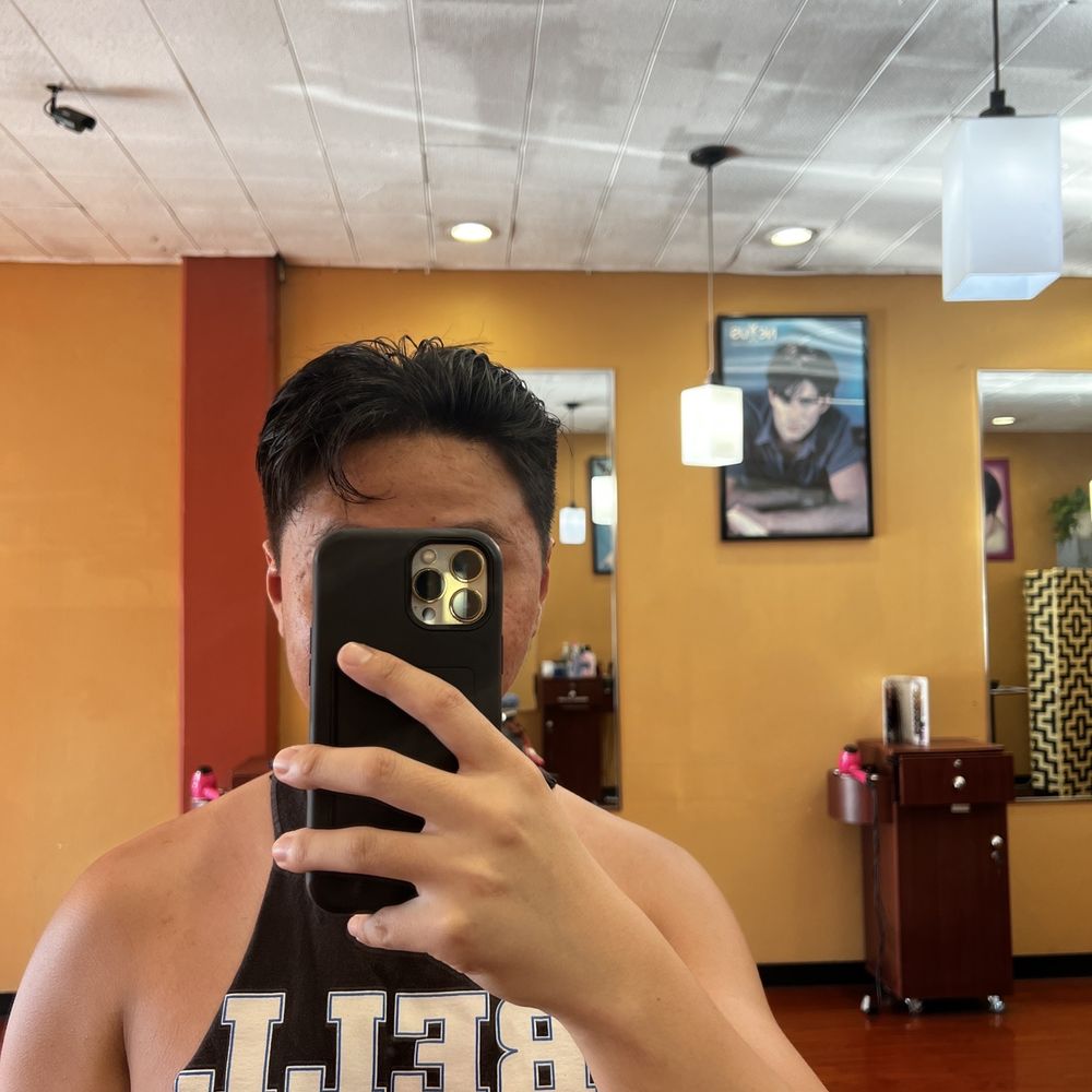 Magic Cuts - Hair Salons Near Me - Garden Grove, California