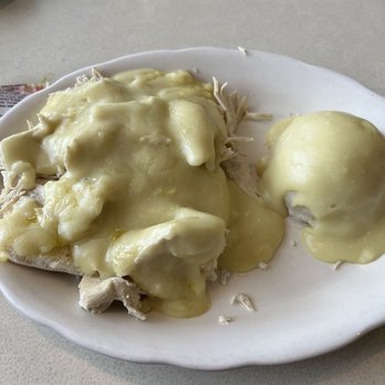 Binghams - Chicken with gravy - Seafood Near Me - Kingsley, Pennsylvania Binghams - Chicken with gravy - Seafood Near Me - Kingsley, Pennsylvania