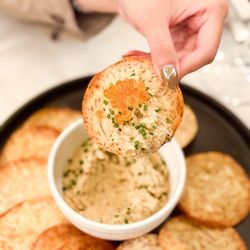 Crab Dip served with taro chips (dinner menu) -- IG: @phuoodwithvicks