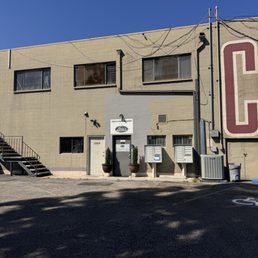 Exterior photo of Eric's Guitar Shop - Van Nuys, California Exterior photo of Eric's Guitar Shop - Van Nuys, California