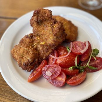 Niner Wine Estates - Fried chicken - Wine Tasting Room Near Me - Paso Robles, California Niner Wine Estates - Fried chicken - Wine Tasting Room Near Me - Paso Robles, California