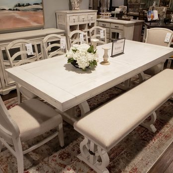 Living Spaces - Furniture Stores Near Me - Glendale, Arizona
