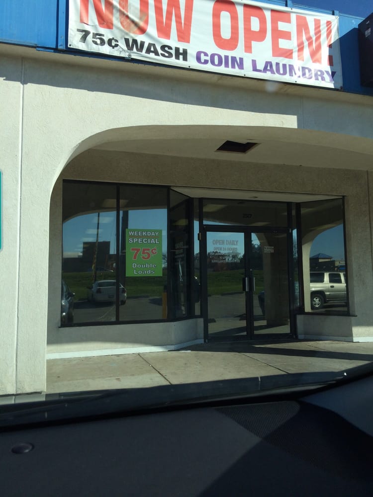 LAUNDROMATS Updated August 2024 2527 W War Memorial Dr, Peoria