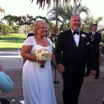 Motorcade Limousine - Wedding at Talega Golf Club - Limos Near Me - Capistrano Beach, California Motorcade Limousine - Wedding at Talega Golf Club - Limos Near Me - Capistrano Beach, California