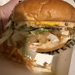 DESYEE CHICKEN BURGER
