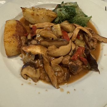 Dimora Restaurant - Veal San Remo Dinner - Italian Near Me - Norwood, New Jersey