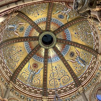 Garfield Memorial - Gold dome over the statue. - Landmarks & Historical Buildings Near Me - Cleveland, Ohio