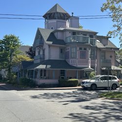 Oak Bluffs Inn