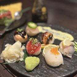 Izakaya Ittoku - *Nigiri Combo