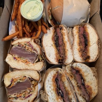 Gott's Roadside - Ahi Burger, Wisconsin Burger, Sweet Potato Fries, Texas Avocado Burger - Salad Near Me - Walnut Creek, California