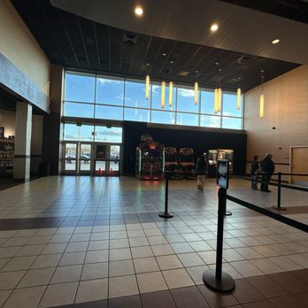 Regal Moorestown Mall - Lobby - Cinema Near Me - Moorestown, New Jersey Regal Moorestown Mall - Lobby - Cinema Near Me - Moorestown, New Jersey