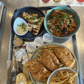 California Fish Grill - Seafood Near Me - San Mateo, California California Fish Grill - Seafood Near Me - San Mateo, California