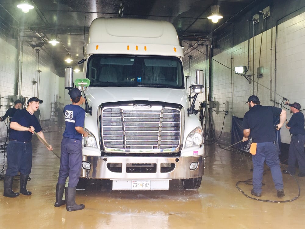 BLUE BEACON TRUCK WASH Updated August 2024 3101 Bedford Pl, Joplin, Missouri Car Wash