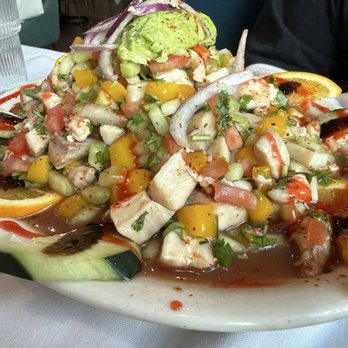 Catrachos - Salvadoran Near Me - West Valley City, Utah