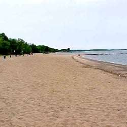 Camping Plage Robertson - une des belles plages du Lac-Saint-Jean
