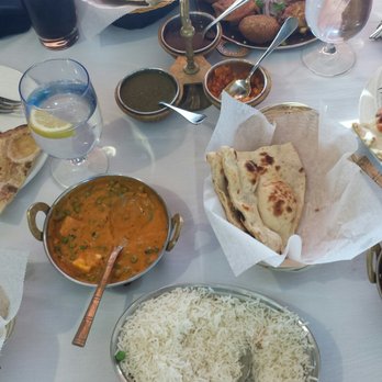 The Curry House - Rogaini Nan... Alu Gobi... Matar Paneer... YUM!!!! - Indian Near Me - Franklin, Massachusetts