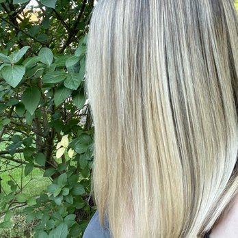 Goldfinch Salon - Hair Salons Near Me - Oakland, California