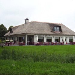 Cafés Elsakker - Leuke plaats om in de zomer een bakje koffie te drinken  Ligt in een mooi gebied om te fietsen of wandelen