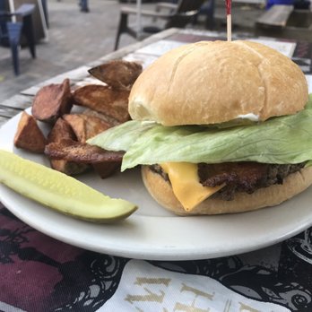 Coach's Corner - Bacon Cheeseburger with plain fries - Bars Near Me - Newport, Kentucky