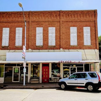 Perk Up Java Shop - a car parked in front of it - Coffee & Tea Near Me - Crawford, Nebraska