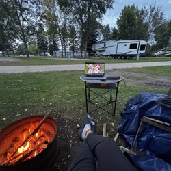 Country Campground - Fire pit with entire campground WiFi so good you can live stream football.