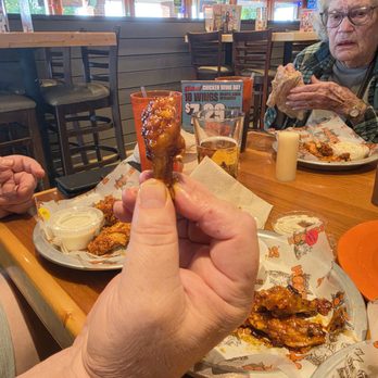 Hooters - Look these wings are as big as my thumb. - Sports Bars Near Me - Florence, Kentucky