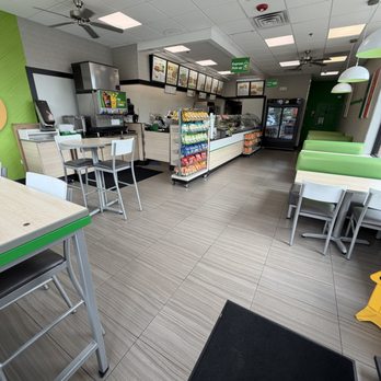 Subway - Interior. - Sandwiches Near Me - Wheeling, Illinois