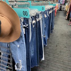 Plato's Closet -Lakeland