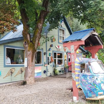 Frog Peak Cafe - Front of the building - Cafes Near Me - Crescent Valley, British Columbia