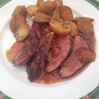 La Courtine - Le "magret de canard" et ses pommes de terre maison - French Near Me - Cognac, 16 La Courtine - Le "magret de canard" et ses pommes de terre maison - French Near Me - Cognac, 16
