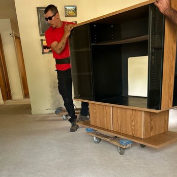 In & Out Junk Removal - Junk Removal & Hauling Near Me - Chicago, Illinois In & Out Junk Removal - Junk Removal & Hauling Near Me - Chicago, Illinois