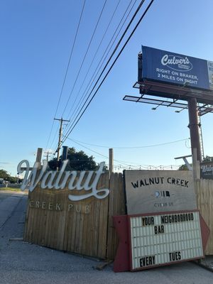 Walnut Creek Pub by null