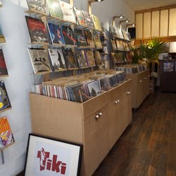 Tiki Vinyl Store - Maeva!