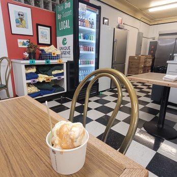 Prince Puckler's Gourmet Ice Cream - 10/19/2023 - Their vanilla with caramel ribbon is one of the best ice creams I have ever had! - Ice Cream & Frozen Yogurt Near Me - Eugene, Oregon Prince Puckler's Gourmet Ice Cream - 10/19/2023 - Their vanilla with caramel ribbon is one of the best ice creams I have ever had! - Ice Cream & Frozen Yogurt Near Me - Eugene, Oregon