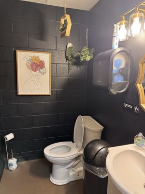 Table on 10th by null