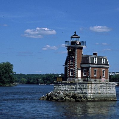 Hudson Athens Lighthouse by null
