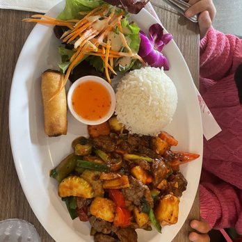AM Noodle - Entre - Beef - Thai Near Me - Ventura, California AM Noodle - Entre - Beef - Thai Near Me - Ventura, California