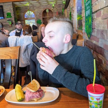 Slyman's Tavern - Independence - Trying to eat the Reuben - Bars Near Me - Independence, Ohio