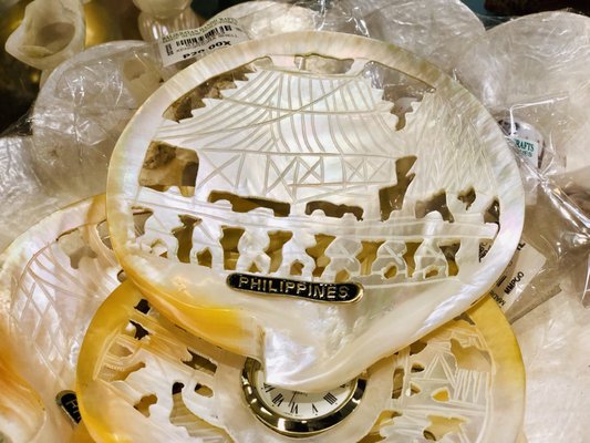Balikbayan Handicrafts by null