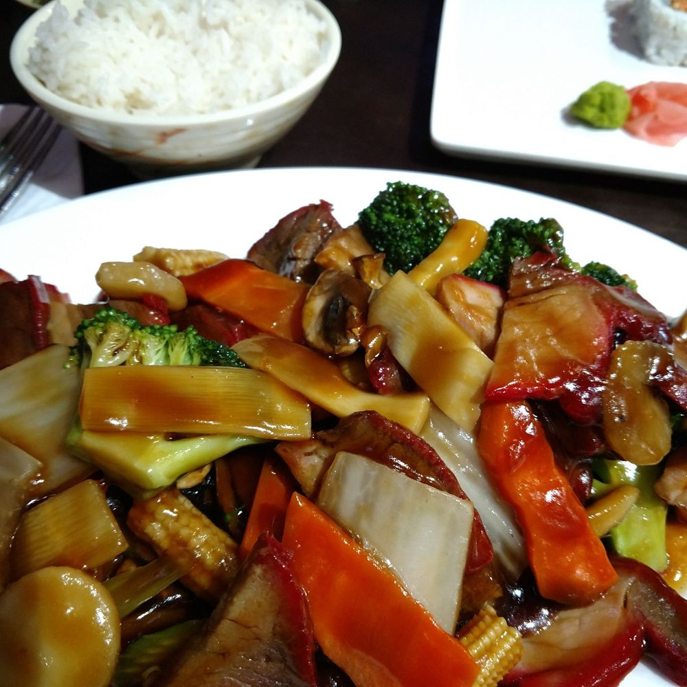 Chopstix - BBQ pork with vegetables in brown sauce - Chinese Near Me - Kingsville, Texas Chopstix - BBQ pork with vegetables in brown sauce - Chinese Near Me - Kingsville, Texas