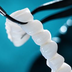 Nathan Memmott, DDS - Cosmetic & Implant Dentistry