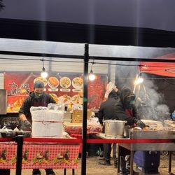 323 Tacos - You order here on the right hand side with the guy behind the plates
