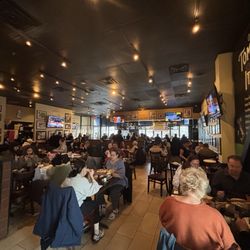 Anthony's Coal Fired Pizza & Wings - Inside