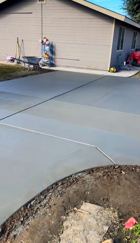 Slide of Alcantar Construction