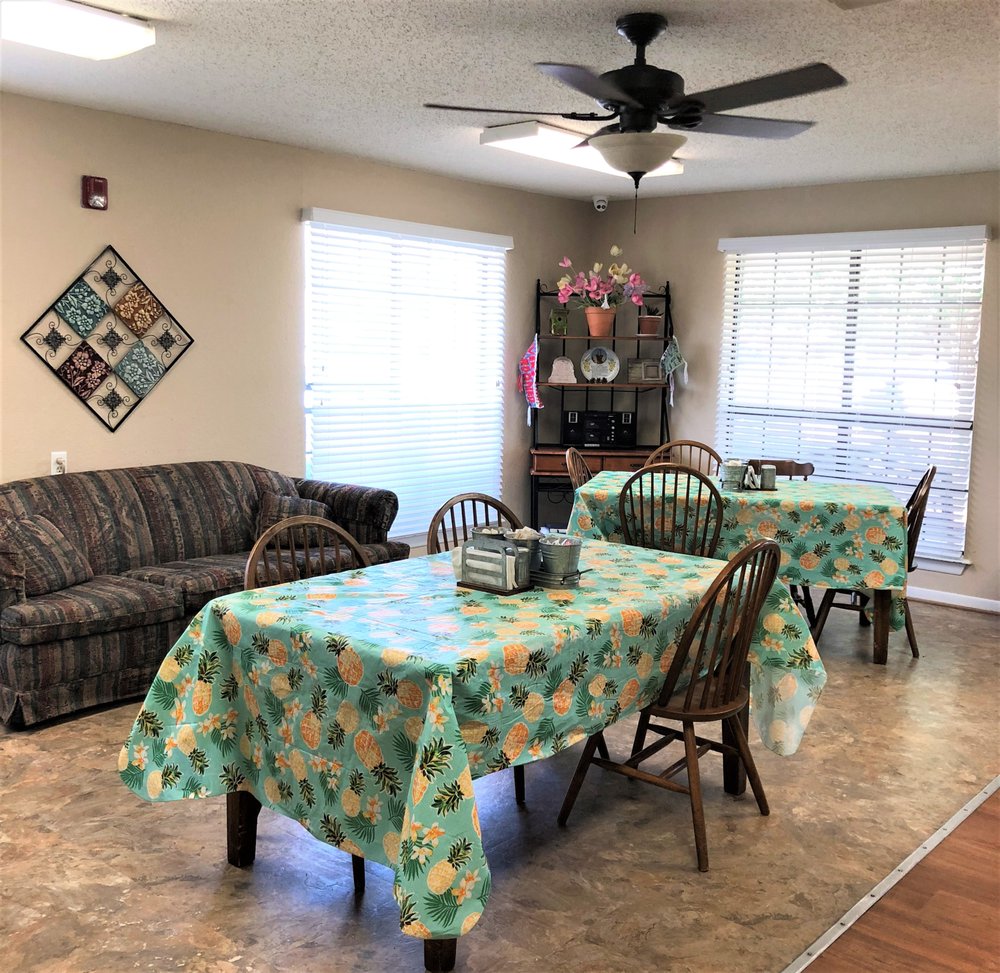 VILLA OF WOLFFORTH Updated June 2024 11 Photos 301 E 5th St