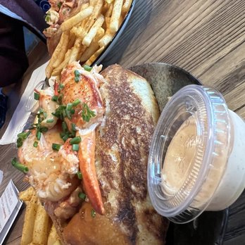 Hook & Anchor - Seafood Near Me - Costa Mesa, California Hook & Anchor - Seafood Near Me - Costa Mesa, California